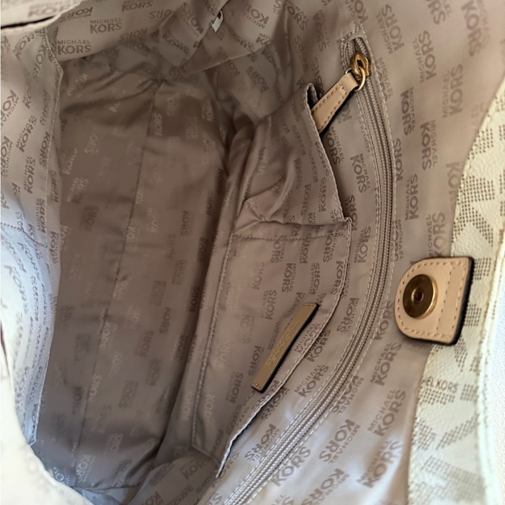 Michael Kors Cream Monogram Shoulder Bag with Gold Accents - Picture 7 of 9
